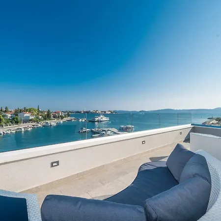 Apartment Luxury Penthouse Cosmacendi *