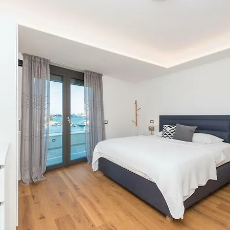 Luxury Penthouse Cosmacendi Apartment *